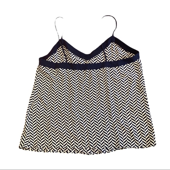 Amour Vert Large Silk Chevron Tank Top - Picture 5 of 7